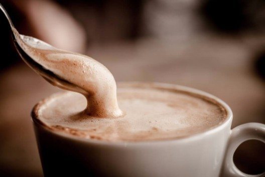 Kaffee gehört überall auf der Welt zu den beliebtesten Getränken. (Bild: © Alexandra Lande - shutterstock.com)