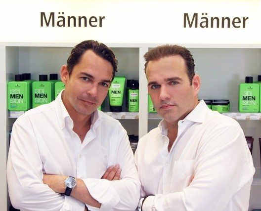 PerfectHairAG Eigentümer Matthias Müller (links) und Diego Sagarro (rechts) (Bild: © obs/PerfectHair.ch)