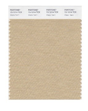 PANTONE 15-1214 Warm Sand: Warm Sand ist ein neutraler Ton, der sich für alle Jahreszeiten eignet und sie mühelos mtieinander verbindet.